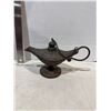 Image 1 : Cast-iron Jennie  bottle