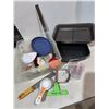 Image 1 : Kitchen items