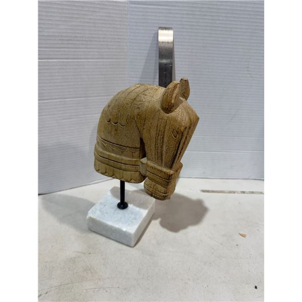 Horse decor base has chip Picture