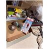 Image 1 : Home decor, thermometer, etc.