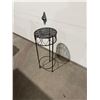 Image 1 : Plant stand