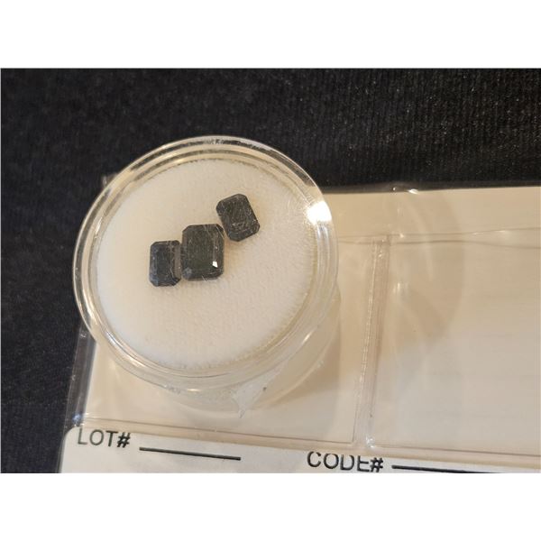 .29ct (TW) Sapphire stones