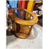Image 1 : side table