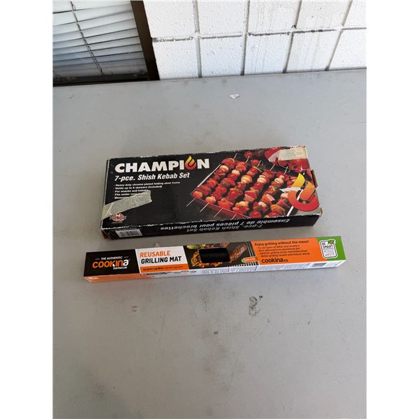 Grilling Matt And kebab set