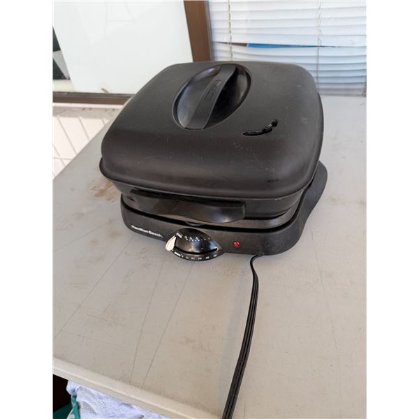 Hamelton Beach Electric frying pan