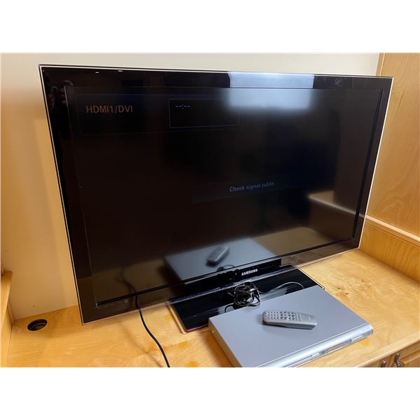 Samsung 46" TV with DVD Player