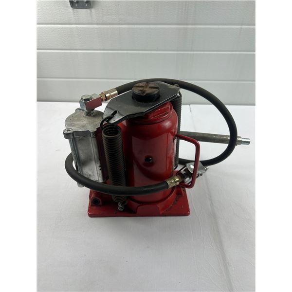 MotoMaster Hydraulic Jack