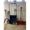 Image 1 : Variety of Shovels