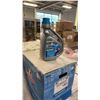 Image 1 : BOX OF 4X4 LITERS ALASKAN ICE PREVENTER