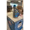 Image 1 : BOX OF 4X4 LITERS ALASKAN ICE PREVENTER