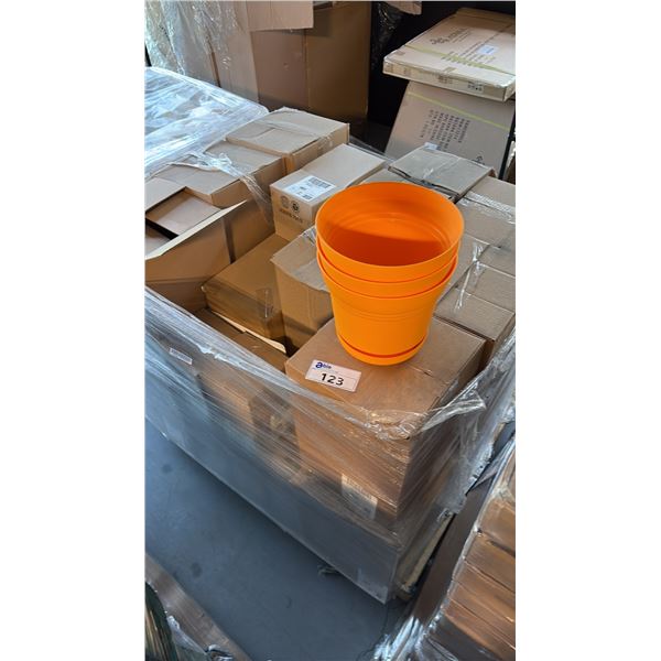 RETAIL DISPLAY & PLANTER BULK LOT INCL BLOEM SATURN RACK AND SP-SERIES POTS