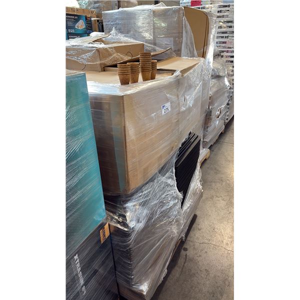 PALLET OF SMALL GROW POTS & APPROX 60 4'X2' BEDDING INSERTS