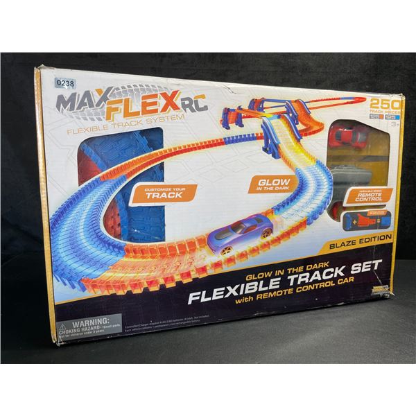 Max Flex RC 250PC Glow In The Dark Flexible Track System with Remote Control Car - New Sealed!