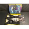 Image 3 : LED Flashlight Gloves - Batteries Included - Great for Work, Outdoors, Crafting - New