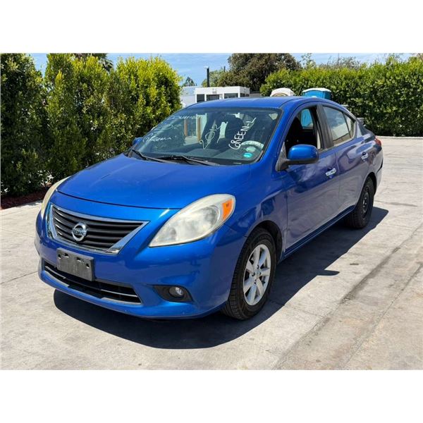 NISS VERSA 2012 O/S T-DON