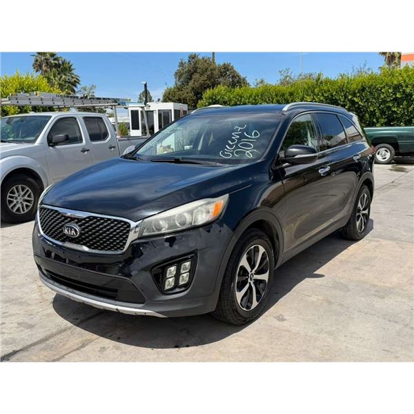 KIA SORENTO 2016 O/S TITLE 2 DAYS