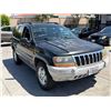 Image 2 : JEEP  GD CHEROKEE 2003 SALV T/DONATION