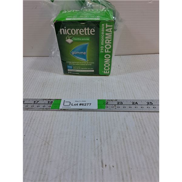 Nicorette Mint Gum 210 Pieces NIB