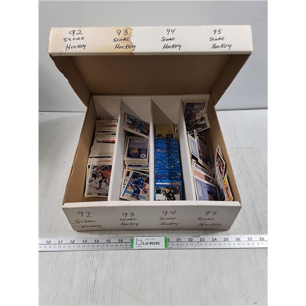 Box of Score Hockey Cards 1992-95-cannot authenticate