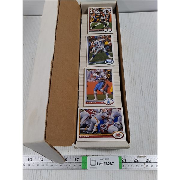 Box of 1990 Pro Set NFL Player Cards-cannot authenticate