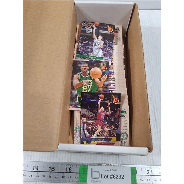 Box of 1993-94 Fleer NBA Player Cards-cannot authenticate