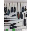 Image 4 : Assorted Screwdrivers & Nail Puller
