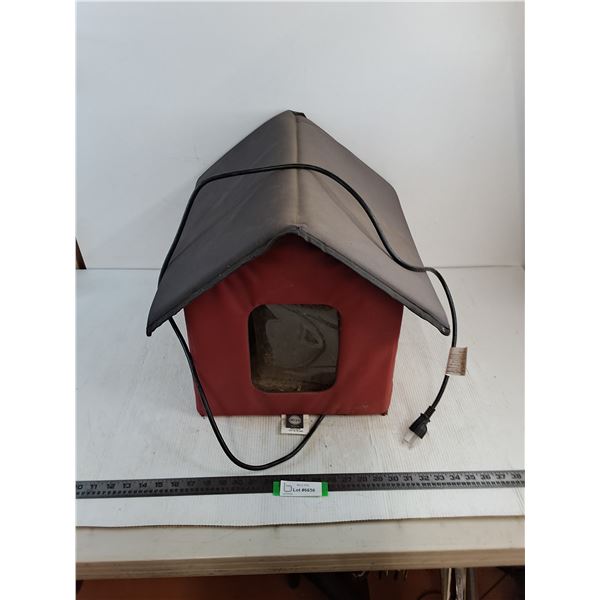 K&H Heated Dog House - Untested, As is - 17x18x21" - PICK UP