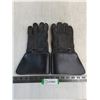 Image 1 : Pair of Large Faux Leather Motorcycle Gloves