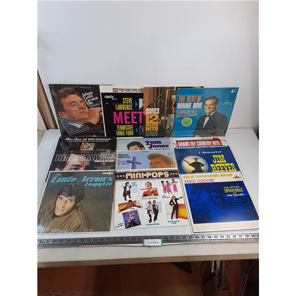 (13) Vintage Records (Johnny Cash, Dean Martin, Tom Jones)