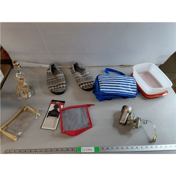 Men's Slippers-10/11, Clamp Lamp- Powers On, Lunchbag, MIsc.