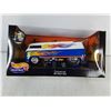 Image 2 : Hot Wheel Collectibles, VW Drag Bus - NIB
