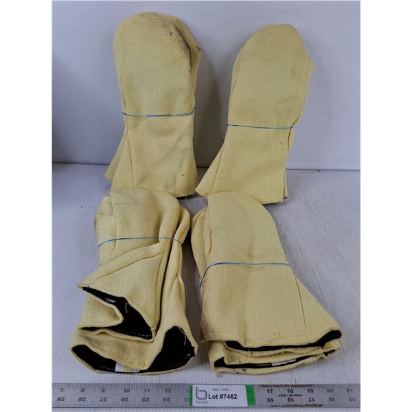 (4) Pairs of Fire Resistant Gloves
