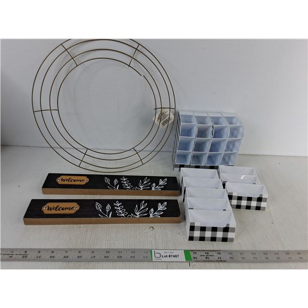 Desk Organizers & (2) Wooden Welcome Signs - PICK UP