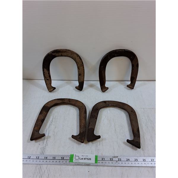(4) Pitching Horseshoes - PICK UP