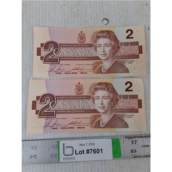 (2) Vintage Canadian 2 Dollar Bill- 1986