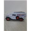 Image 3 : 1936 Ford Panel Van- Die Cast Metal Vehicle