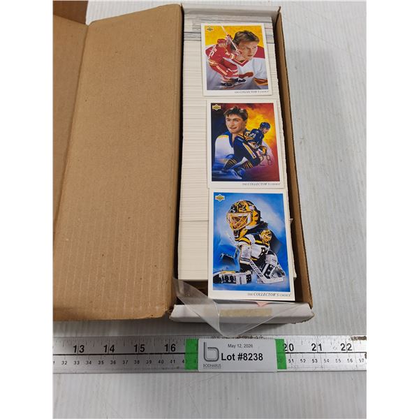 Upper Deck 1992-93 Complete set of Hockey Cards #1-640-