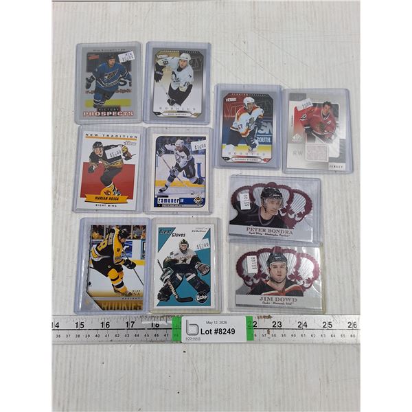 (10) NHL Player Cards in Sleeves-cannot authenticate