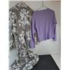 Image 2 : Woman's Petit Size Bath Robe, Woman's Small Long Sleeve Shirt, Gold Canyon  Candle