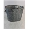 Image 2 : Vintage Galvanized Steel Mop Pail/Wringer