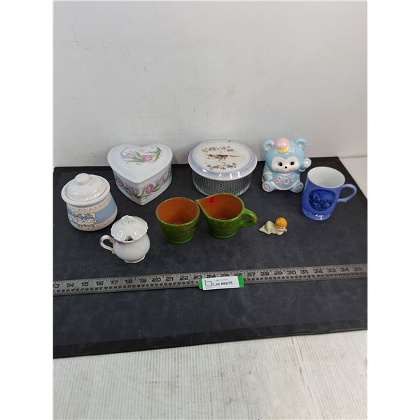 Assorted Ceramic Ornaments & Dishes