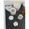Image 2 : Assorted Ceramic Ornaments & Dishes