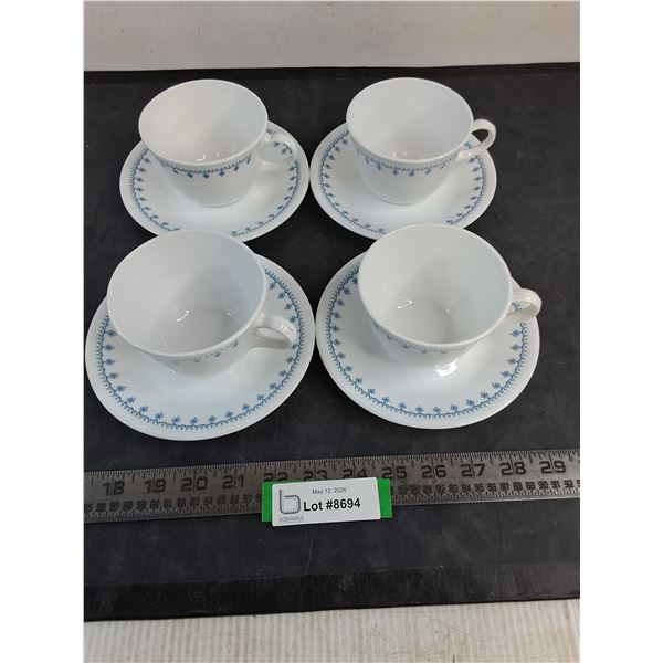 Set of 4 Corelle Cups & Saucers