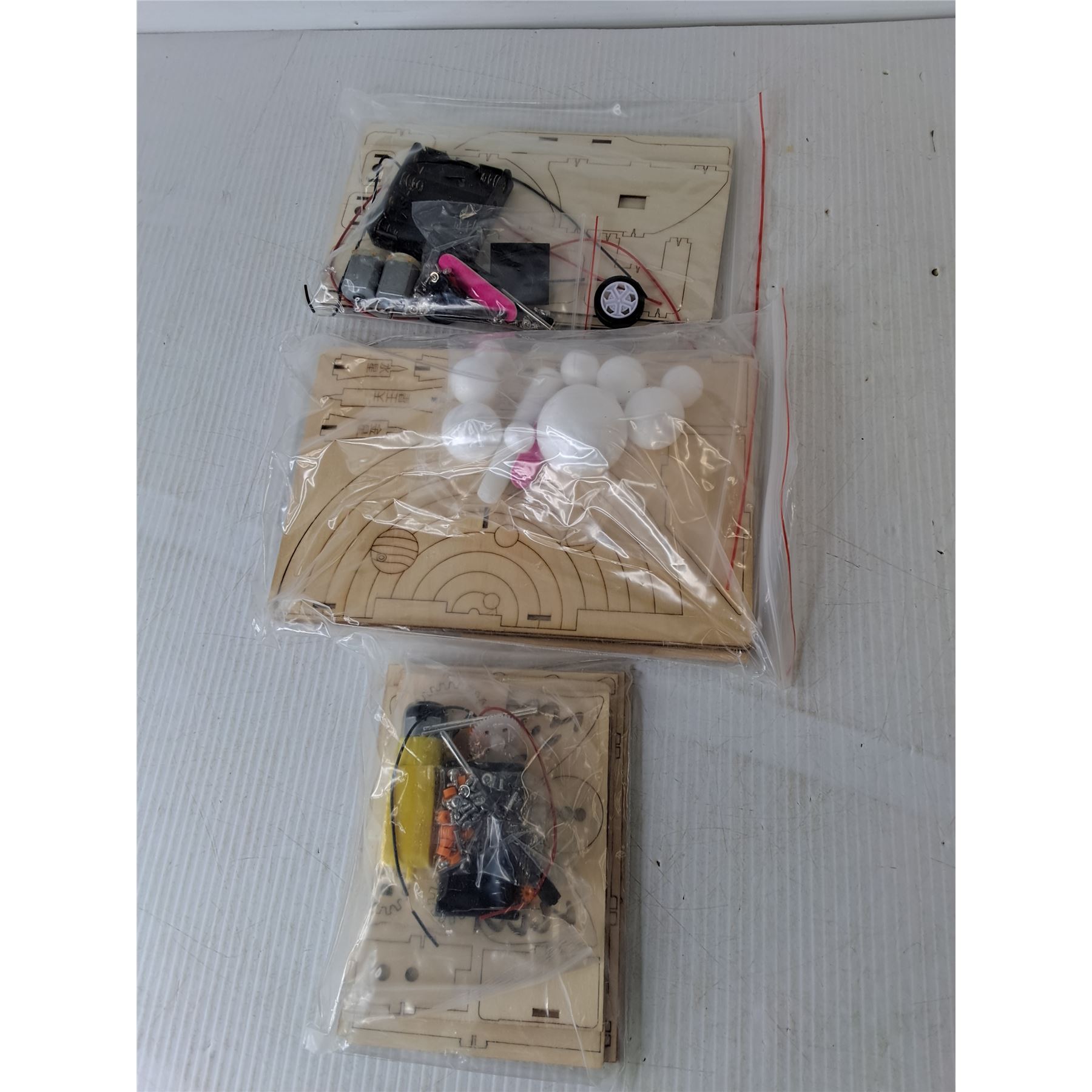 Minimakers Wood Building Kits- Bionic Electric Butterfly, Shadows of ...