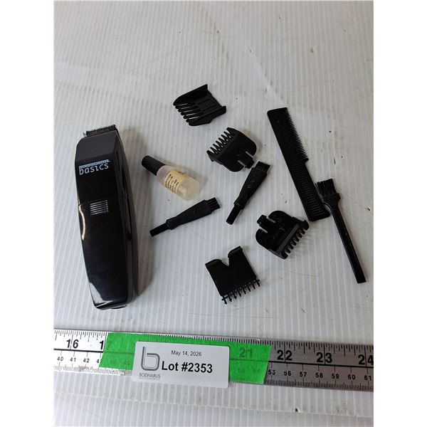 Wahl Hair Clipper- Powers On & Accessories