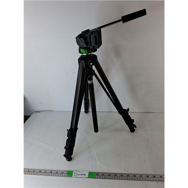 Cullman Mod. 2540 Adjustable Tripod Up to 46" - PICK UP ONLY