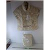 Image 1 : (2) Women's Puffer Style Vests- S