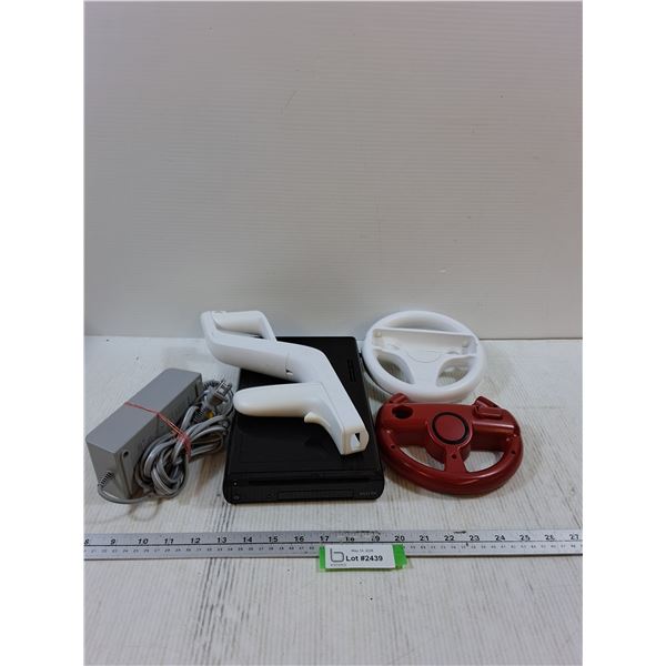 Wii Console, Cord, Accessories