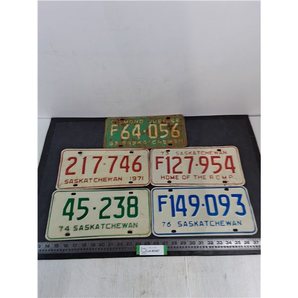 (5) Vintage Saskatchewan License Plates from 1965-1976
