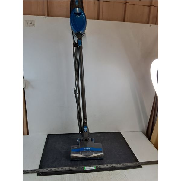 Shark "Rocket" Electric Adjustable Length Vacuum - Tested - 4' Length - CANNOT SHIP